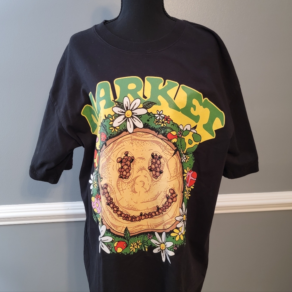 Market Black Tee